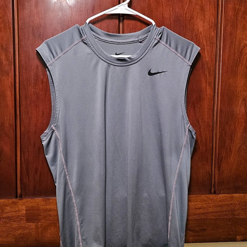 Nike Mens DRI-FIT Sleeveless Gray Tank Top Size M